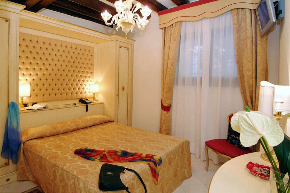 Ca' Vendramin Zago Hotel Venice Exterior photo
